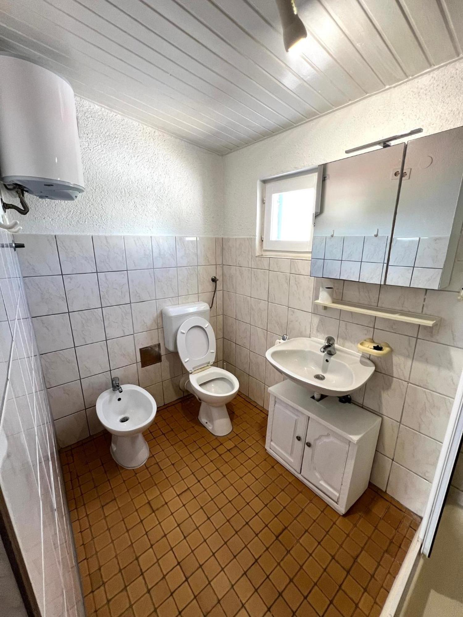 Apartment Jole Ražanj Exterior foto